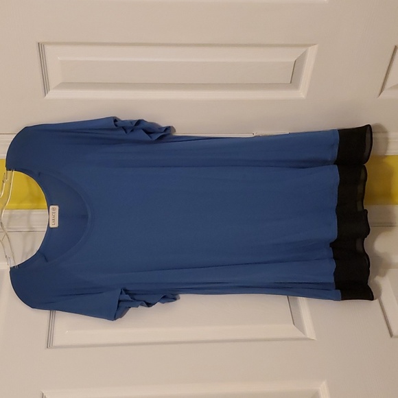 Nice tunic top - Picture 1 of 5